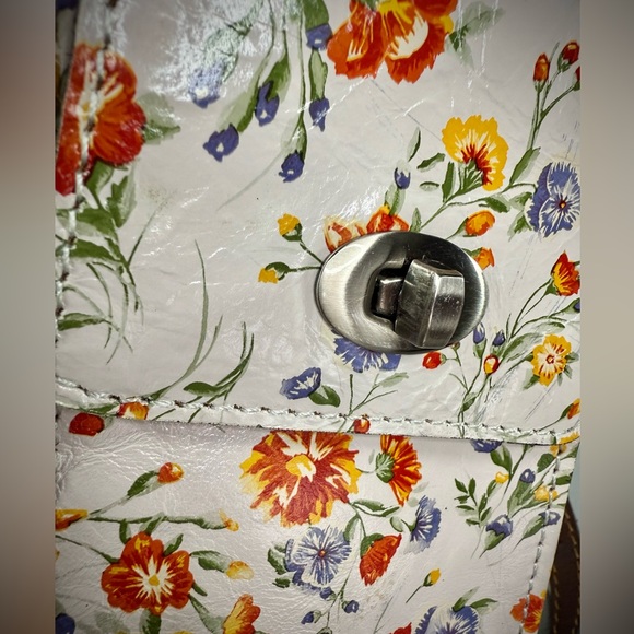 Patricia Nash Mini Meadows Rivella Phone Crossbody - Picture 2 of 12